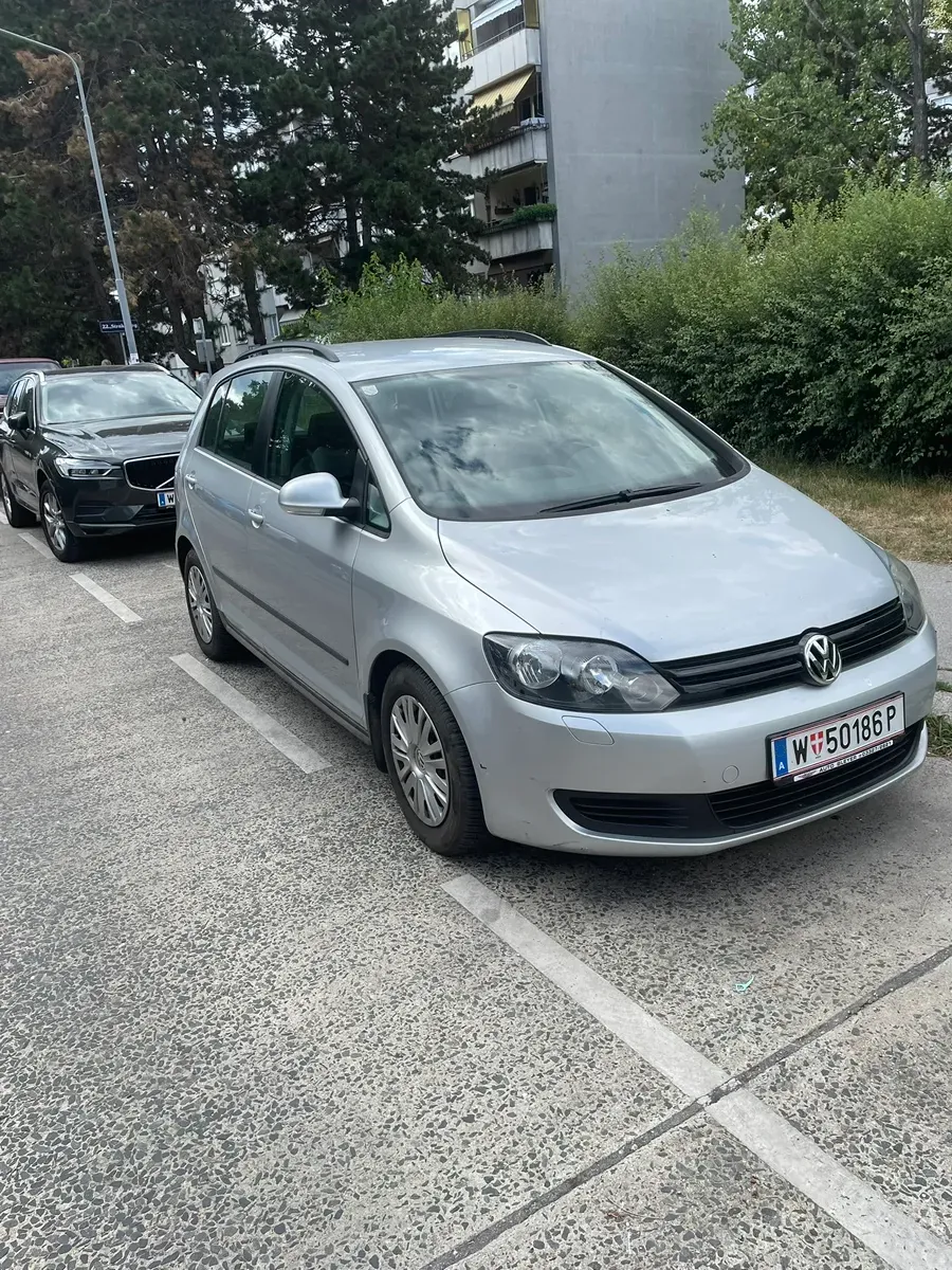 Volkswagen Golf 2009 photo 2