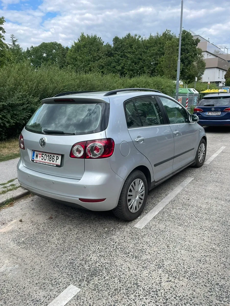 Volkswagen Golf 2009 photo 3