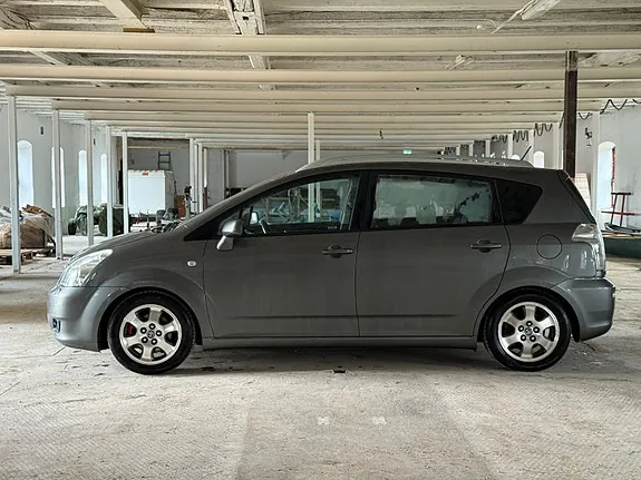 Toyota Corolla Verso 2006 photo 4