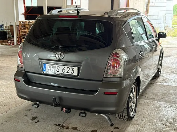 Toyota Corolla Verso 2006 photo 5