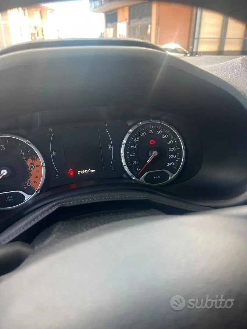 Jeep Renegade 2016 photo 4