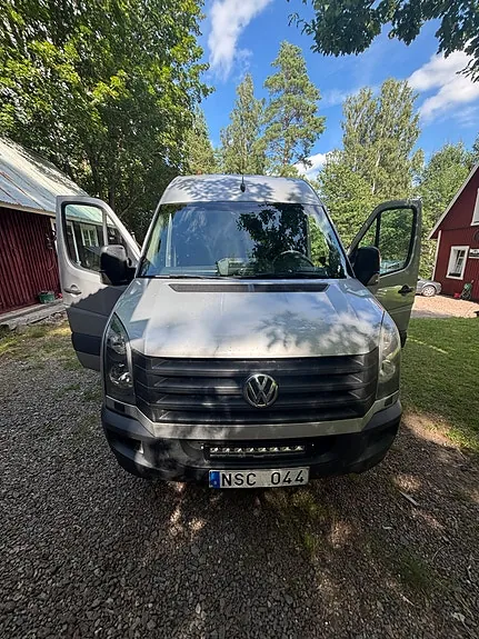 Volkswagen Crafter 35 2012 photo 2
