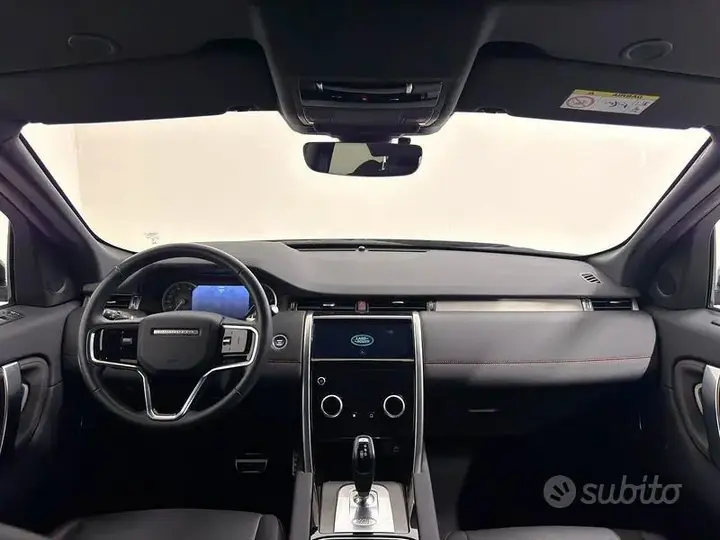 Land Rover Discovery Sport 2022 photo 4