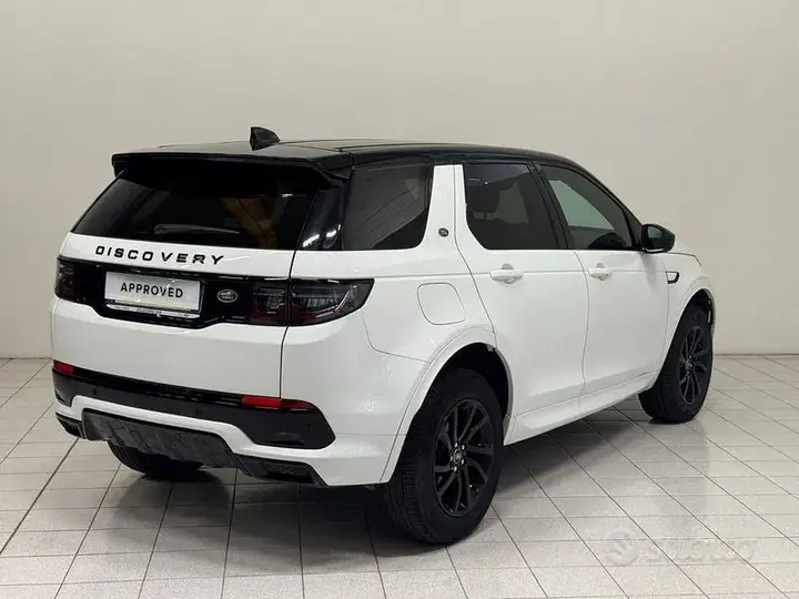 Land Rover Discovery Sport 2022 photo 2