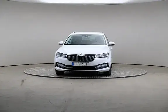 Skoda Superb 2023 photo 3