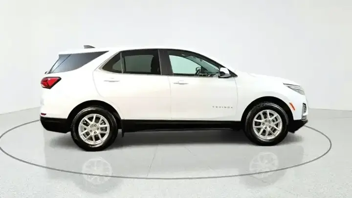 Chevrolet Equinox 2024 photo 2