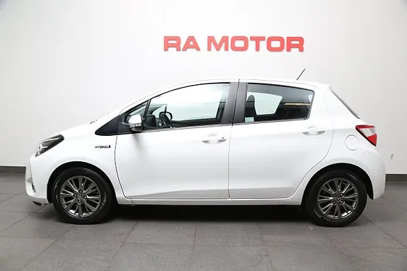 Toyota Yaris 2020 photo 2