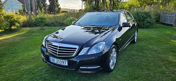 Mercedes-Benz E200 D 2011 photo 2
