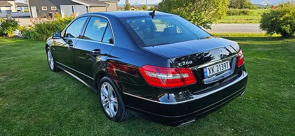 Mercedes-Benz E200 D 2011 photo 5