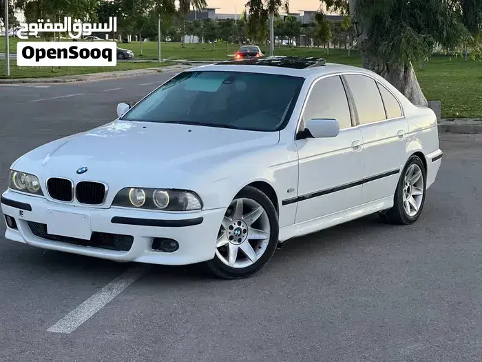BMW 5 Series 2002 photo 2