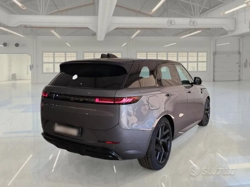 Land Rover Range Rover Sport 2024 photo 4