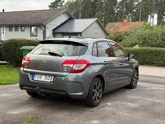 Citroen C4 2011 photo 5