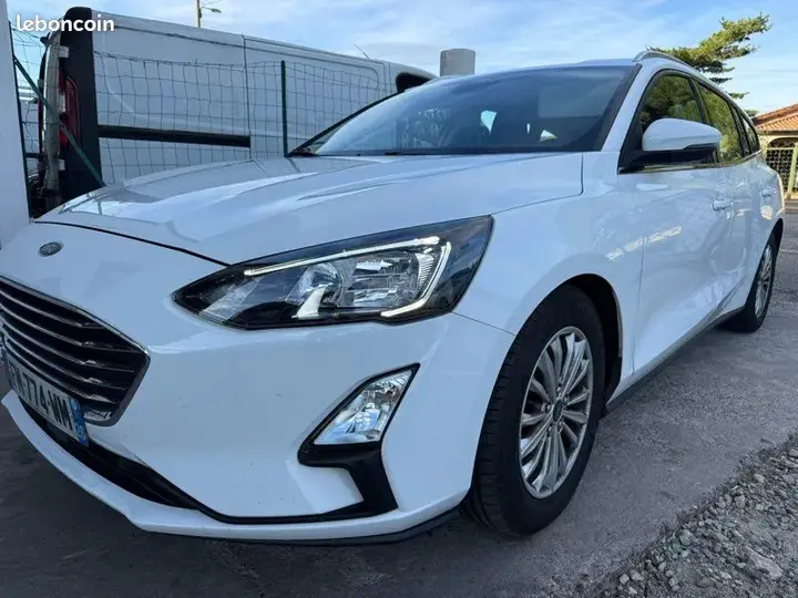 Ford Focus 2020 photo 3
