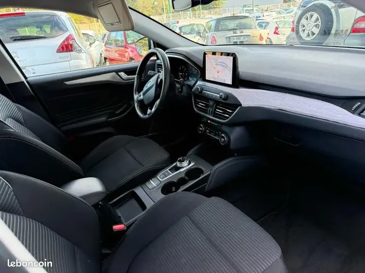 Ford Focus 2020 photo 2