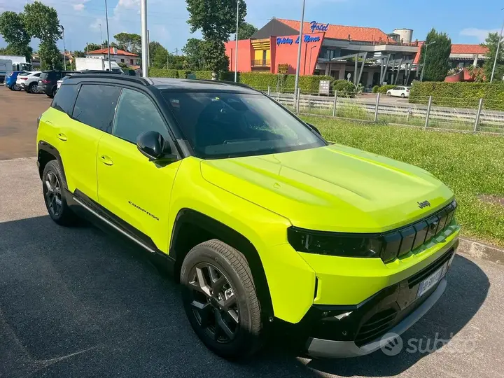 Jeep Compass 2025 photo 2