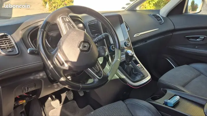 Renault Grand Scenic 2020 photo 2