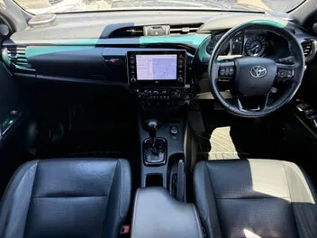 Toyota Hilux 2024 photo 3