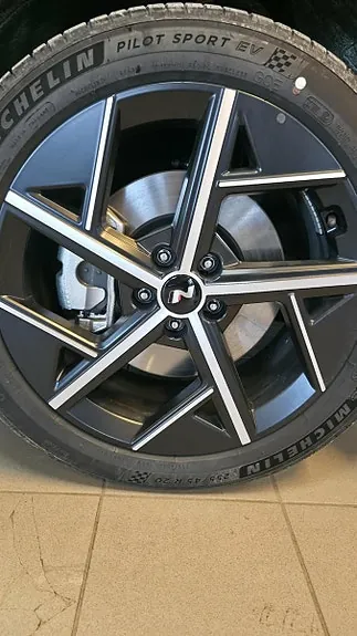 Hyundai Ioniq 5 2026 photo 5