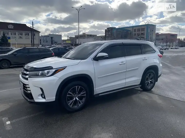 Toyota Highlander 2016 photo 2