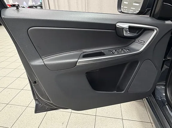 Volvo Xc60 2017 photo 5