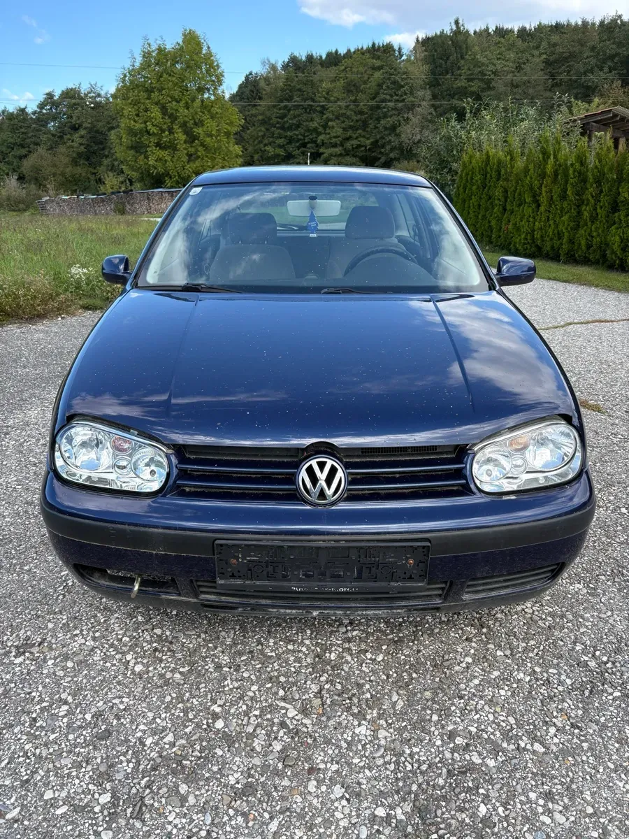 Volkswagen Golf 2001 photo 2