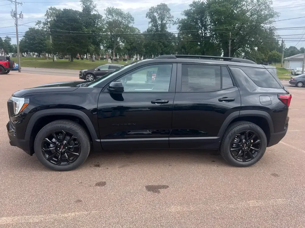 GMC Terrain 2027 photo 2
