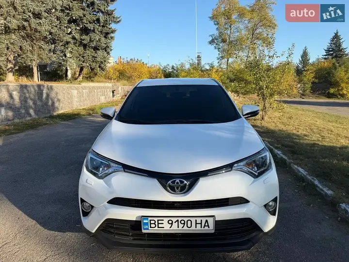 Toyota Rav4 2018 photo 5