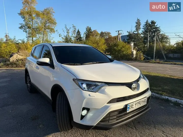Toyota Rav4 2018 photo 3