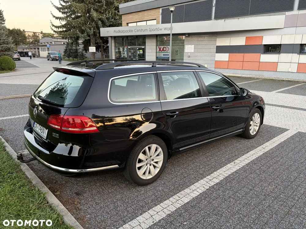 Volkswagen Passat 2011 photo 4