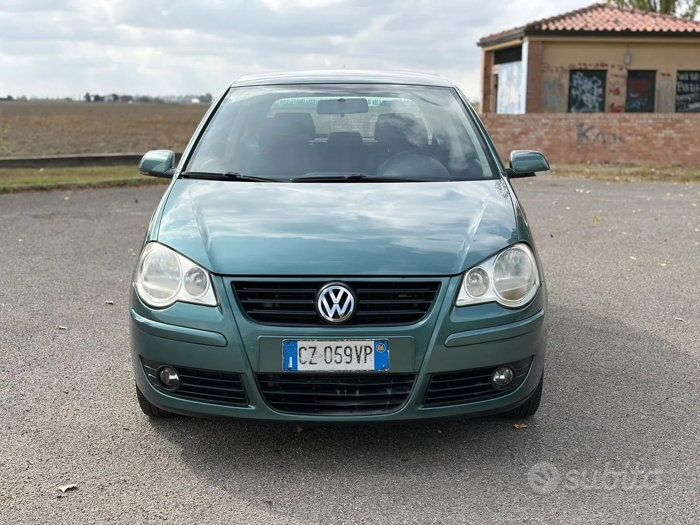 Volkswagen Polo 2006 photo 2