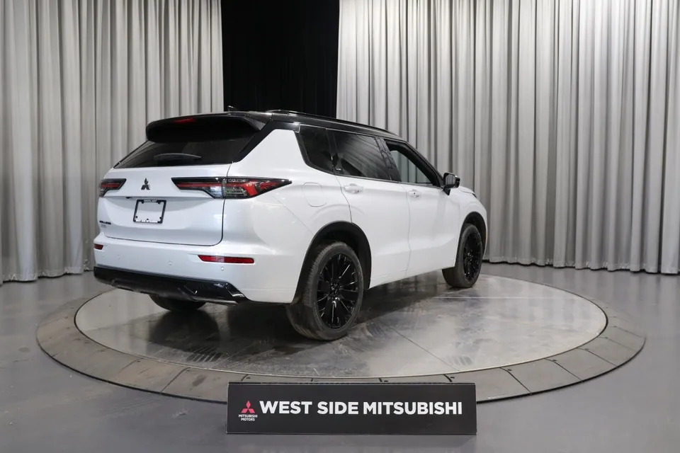 Mitsubishi Outlander 2026 photo 5