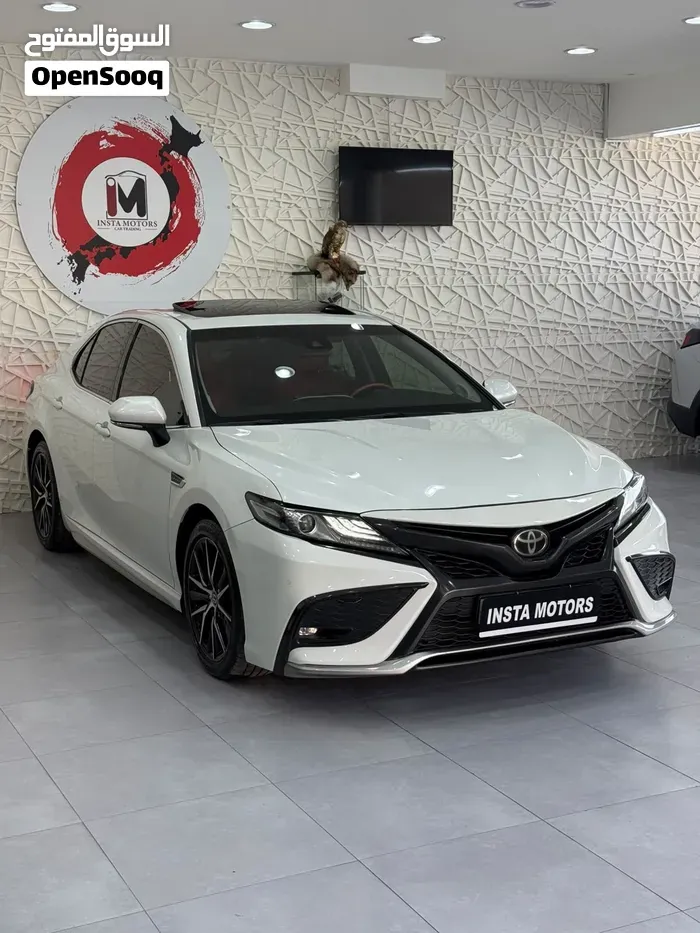 Toyota Camry 2022 photo 2