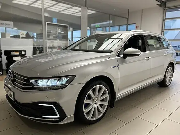 Volkswagen Passat 2021 photo 5