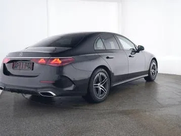 Mercedes-Benz E-Class 2024 photo 2