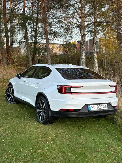 Polestar 2 2022 photo 2