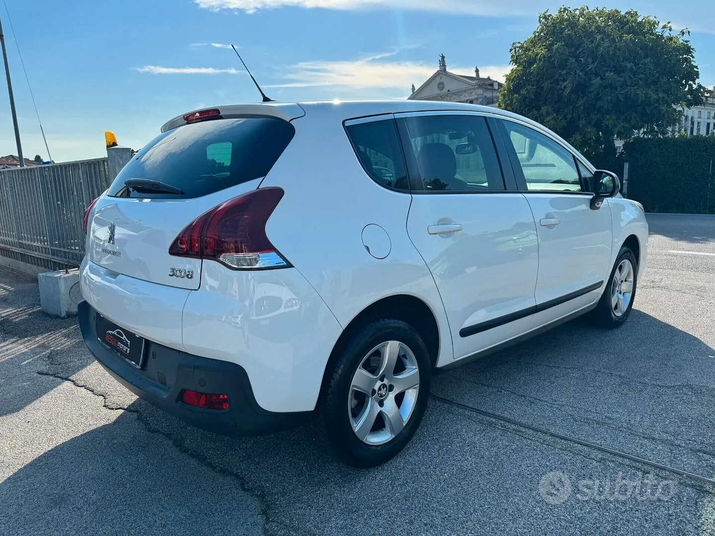 Peugeot 3008 2015 photo 4