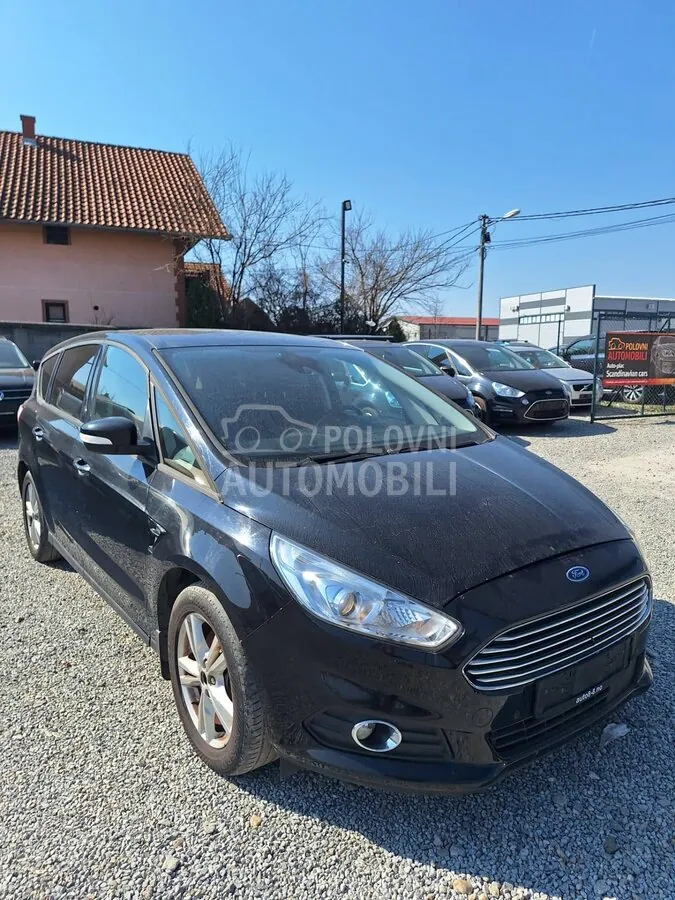 Ford S-Max