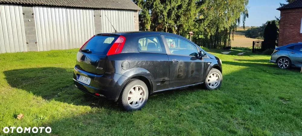 Fiat Grande Punto 2007 photo 3