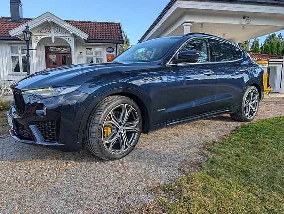 Maserati Levante 2018 photo 2