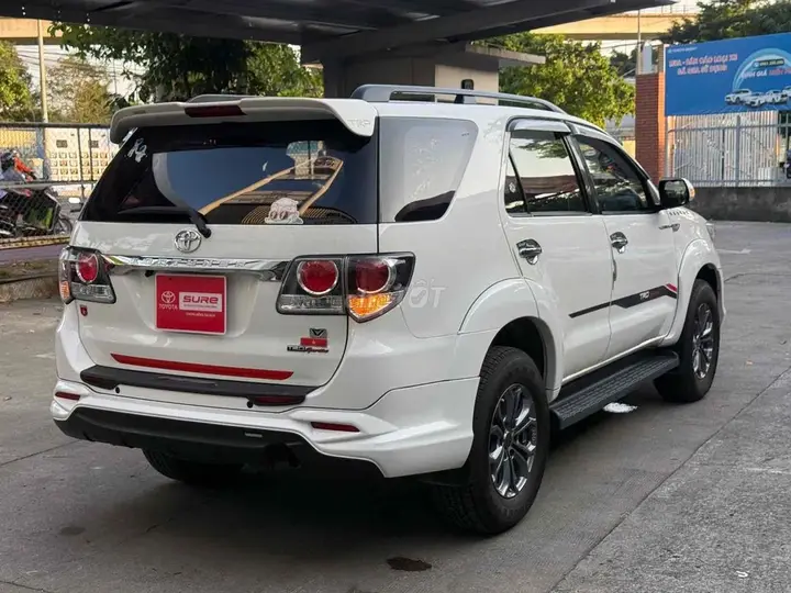 Toyota Fortuner 2016 photo 4