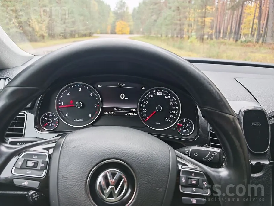 Volkswagen Touareg 2013 photo 4