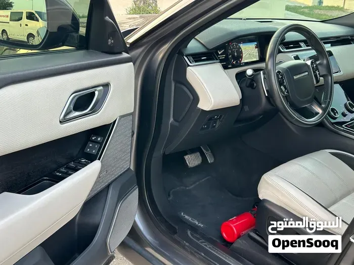 Land Rover Range Rover Velar 2019 photo 3
