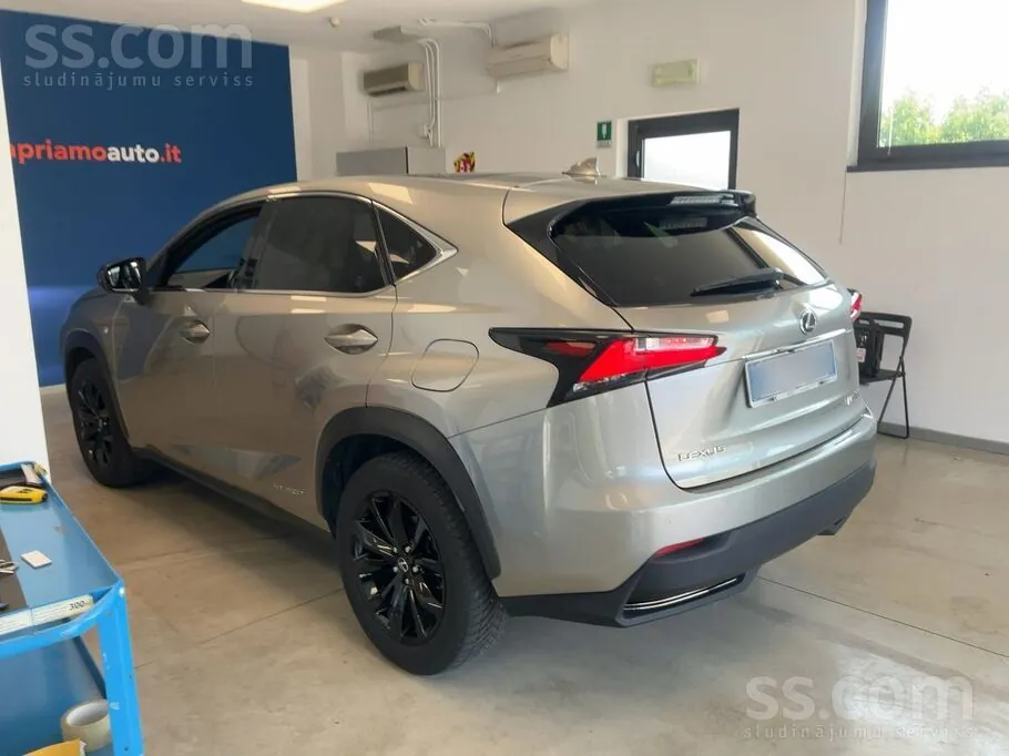 Lexus Nx300H 2015 photo 3
