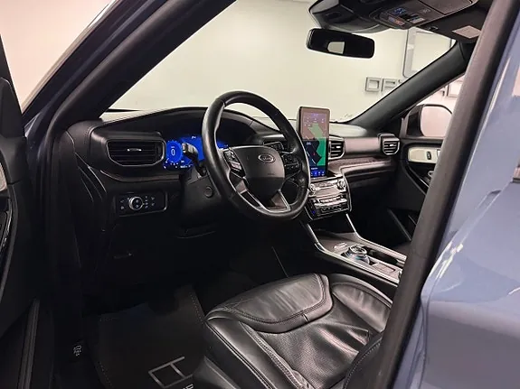 Ford Explorer 2021 photo 5