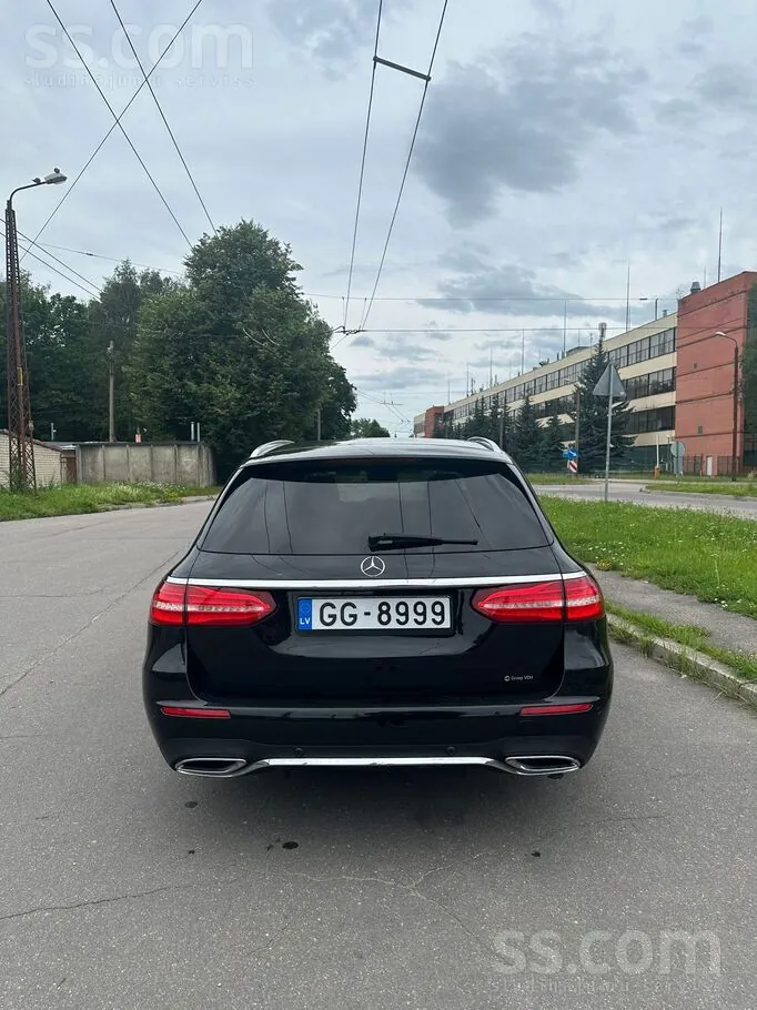 Mercedes-Benz E220D 2016 photo 5