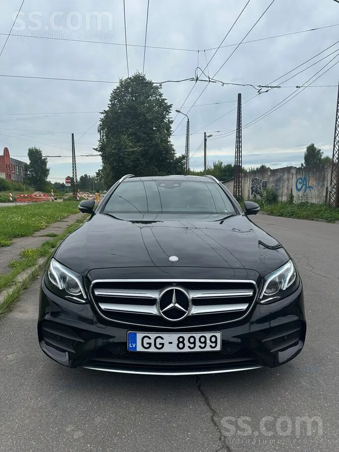 Mercedes-Benz E220D 2016 photo 2
