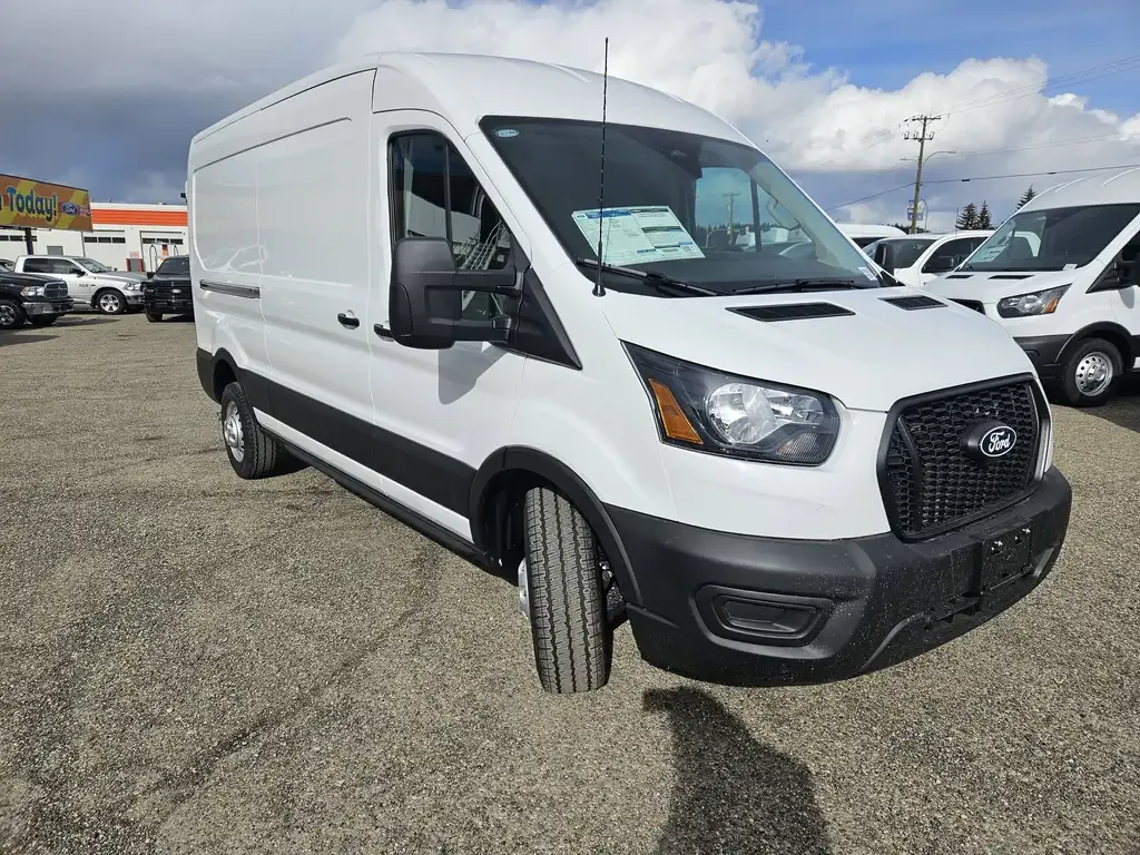 Ford Transit Cargo Van 2026 photo 3