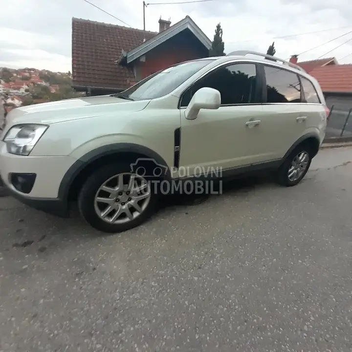 Opel Antara 2013 photo 4