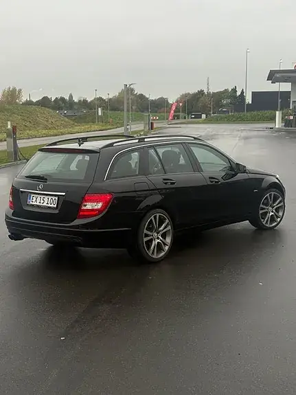 Mercedes-Benz C200 2011 photo 3
