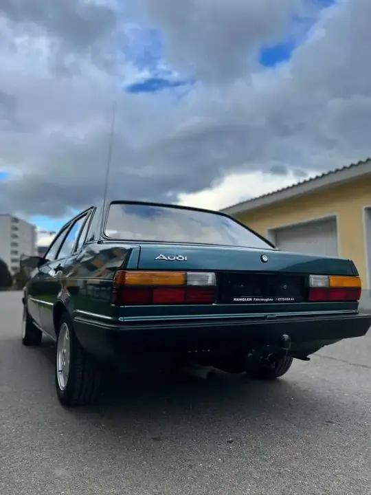 Audi 80
